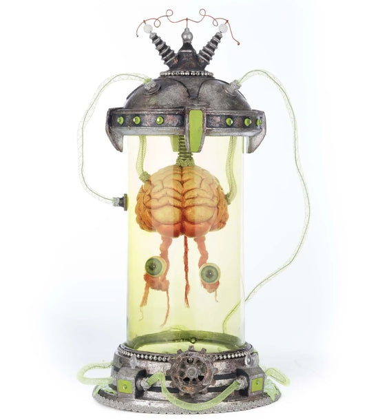 Marvin the Brain in Cloche