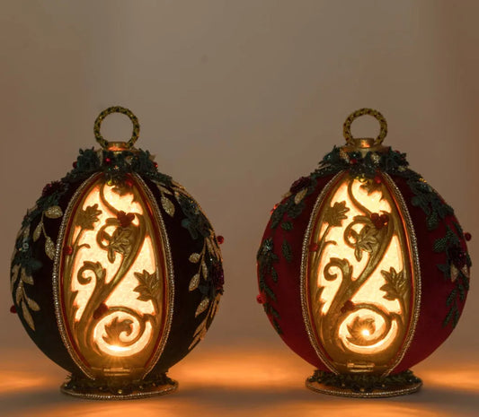 Winter Balsam And Berry Ornaments With Tea Lights 2/A