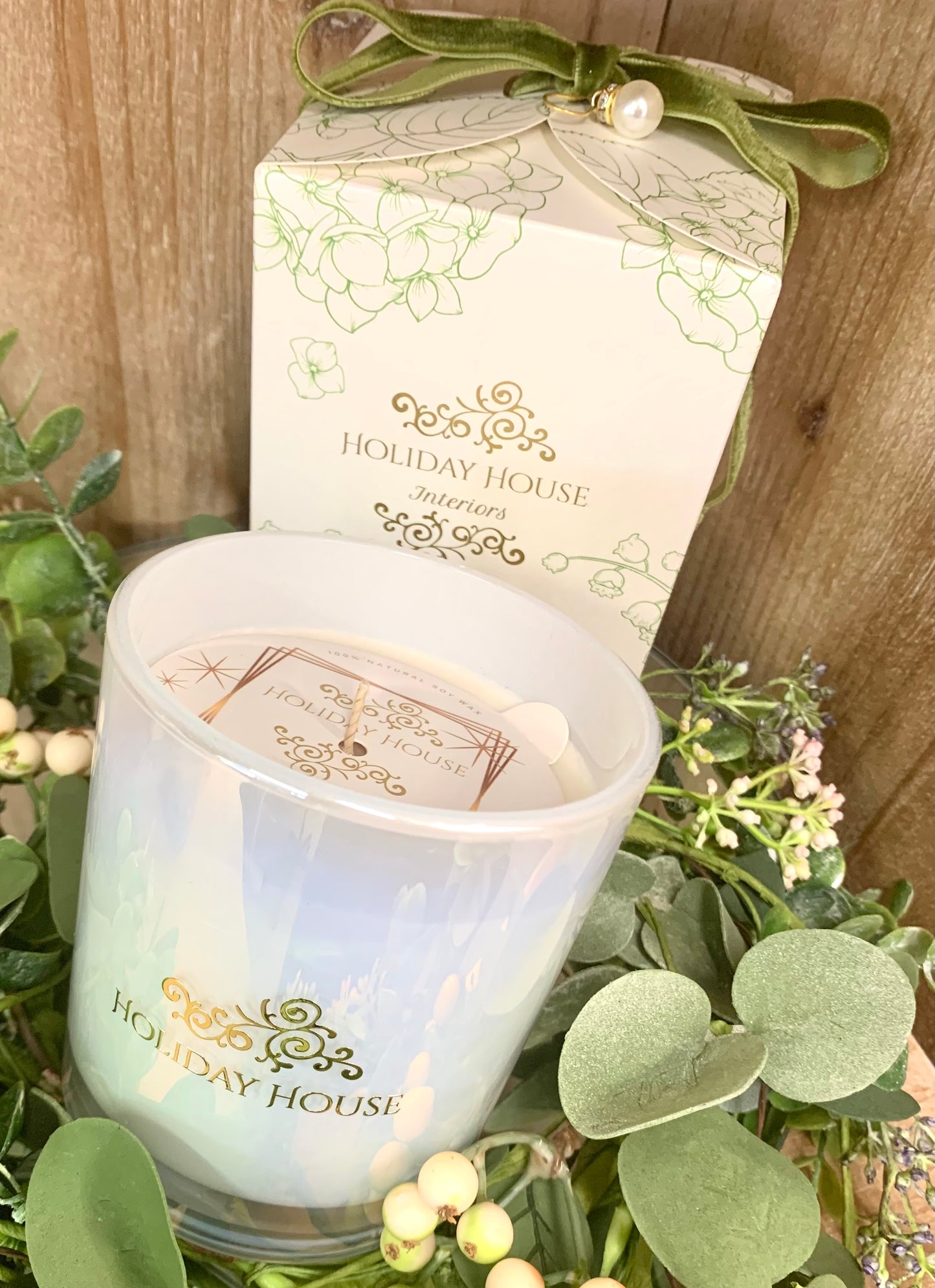 Floral Gift Boxed Candle - Canterbury Spritz