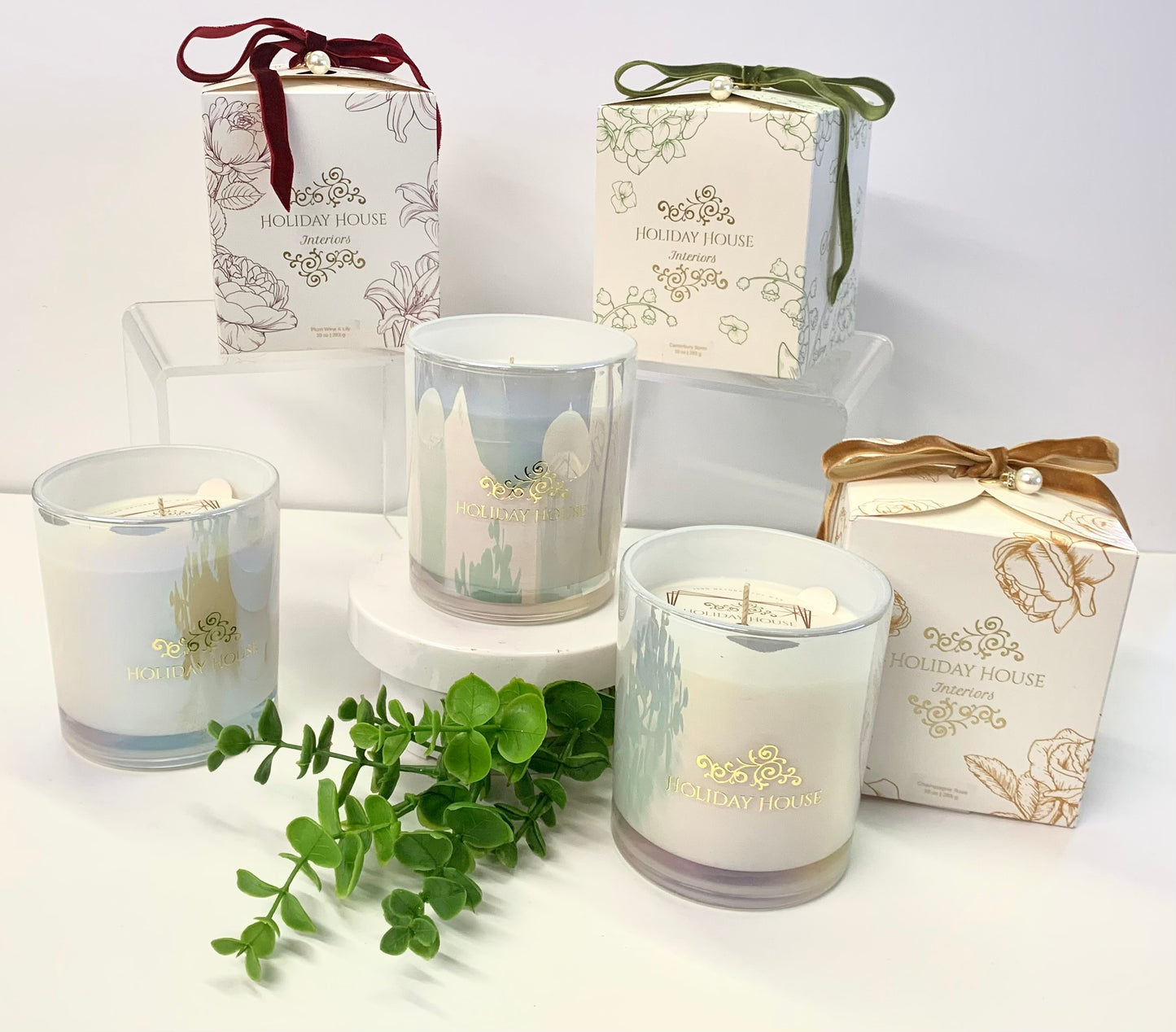 Floral Gift Boxed Candle - Plum Wine and Lily