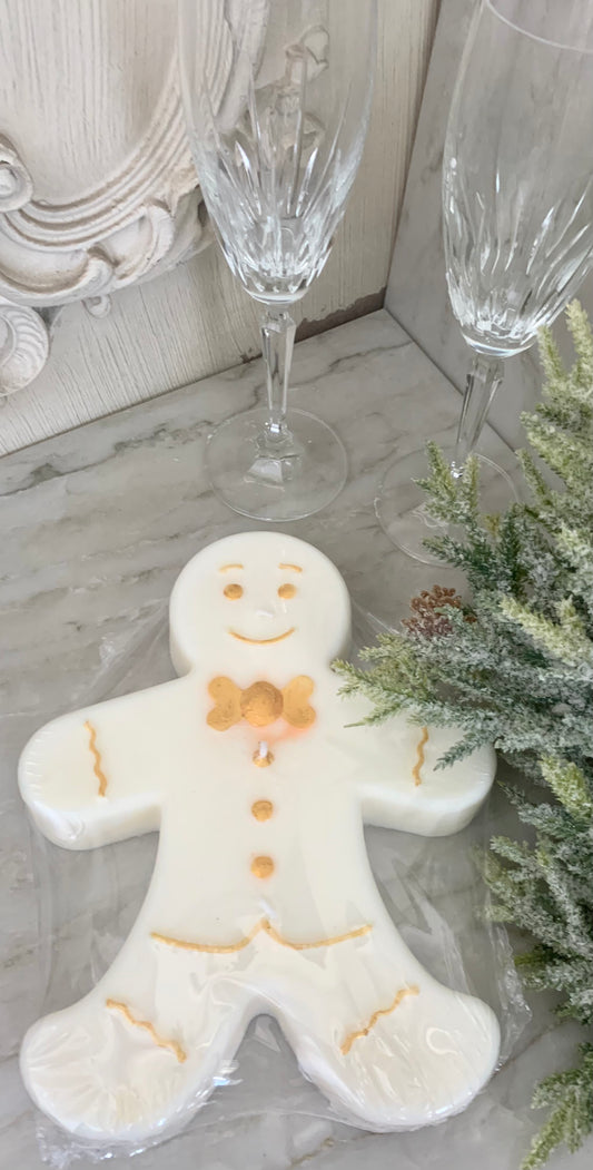 Gingerbread Man Candle Centerpiece