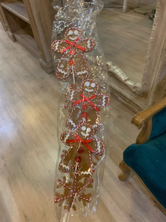 32" Gingerbread Man Spray