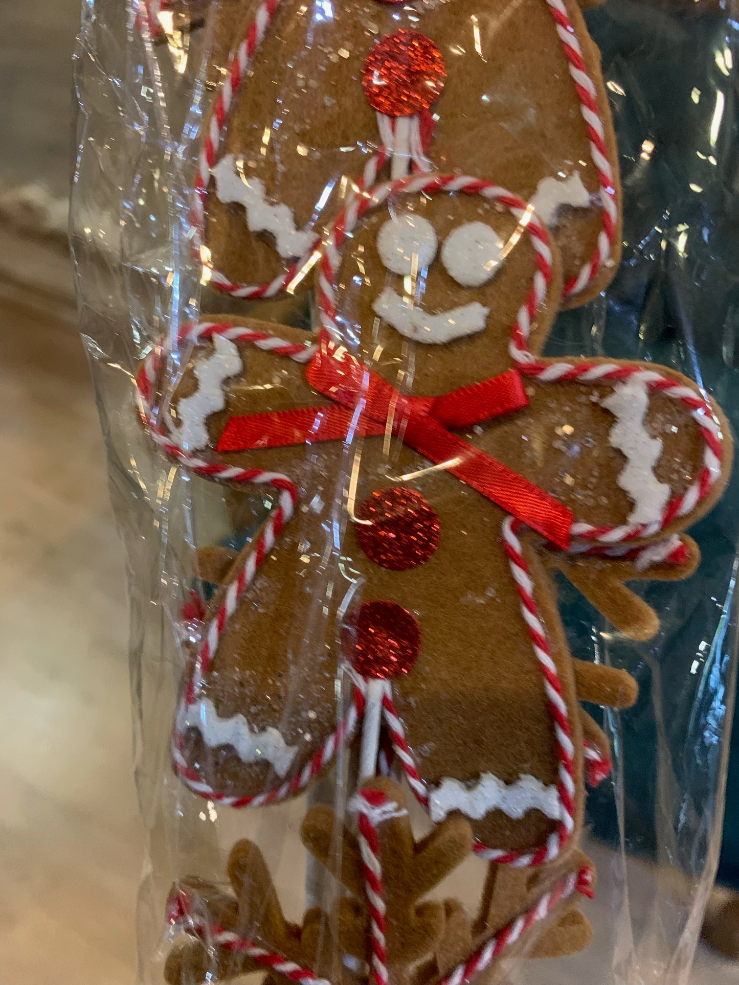 32" Gingerbread Man Spray