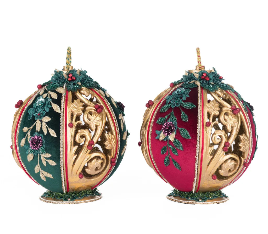 Winter Balsam And Berry Ornaments With Tea Lights 2/A