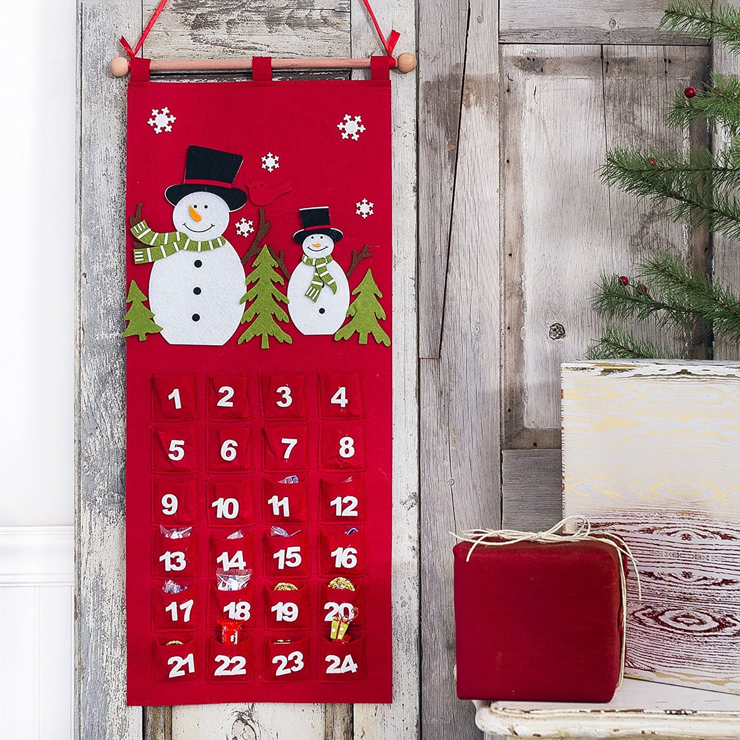 Snowmen with Pockets Advent Countdown Calendar Red
